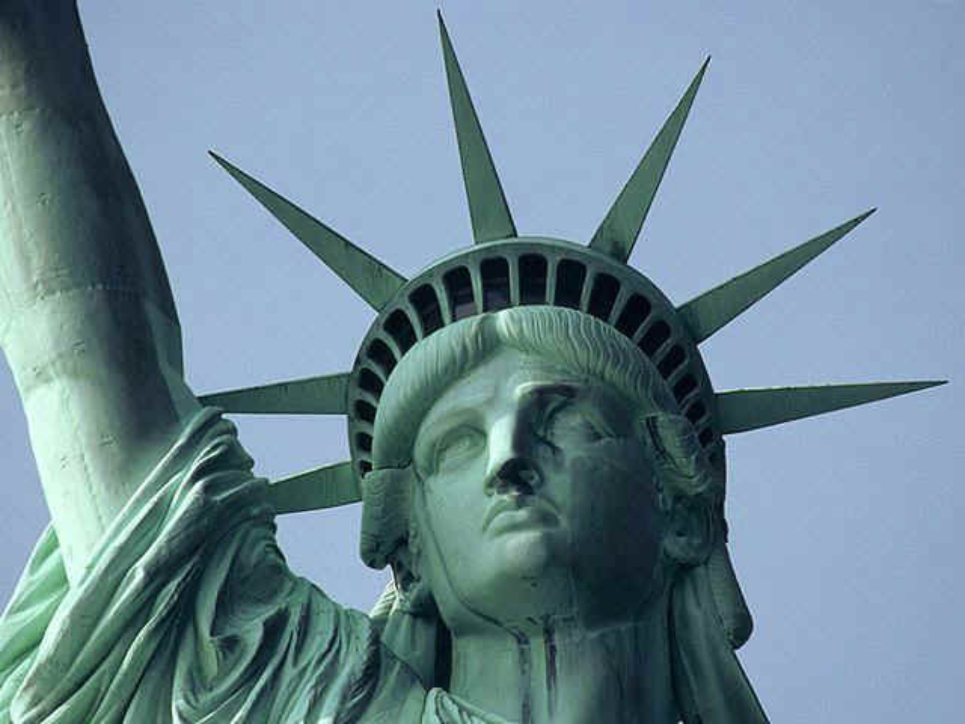 AMERICA'S STATUE OF LIBERTY